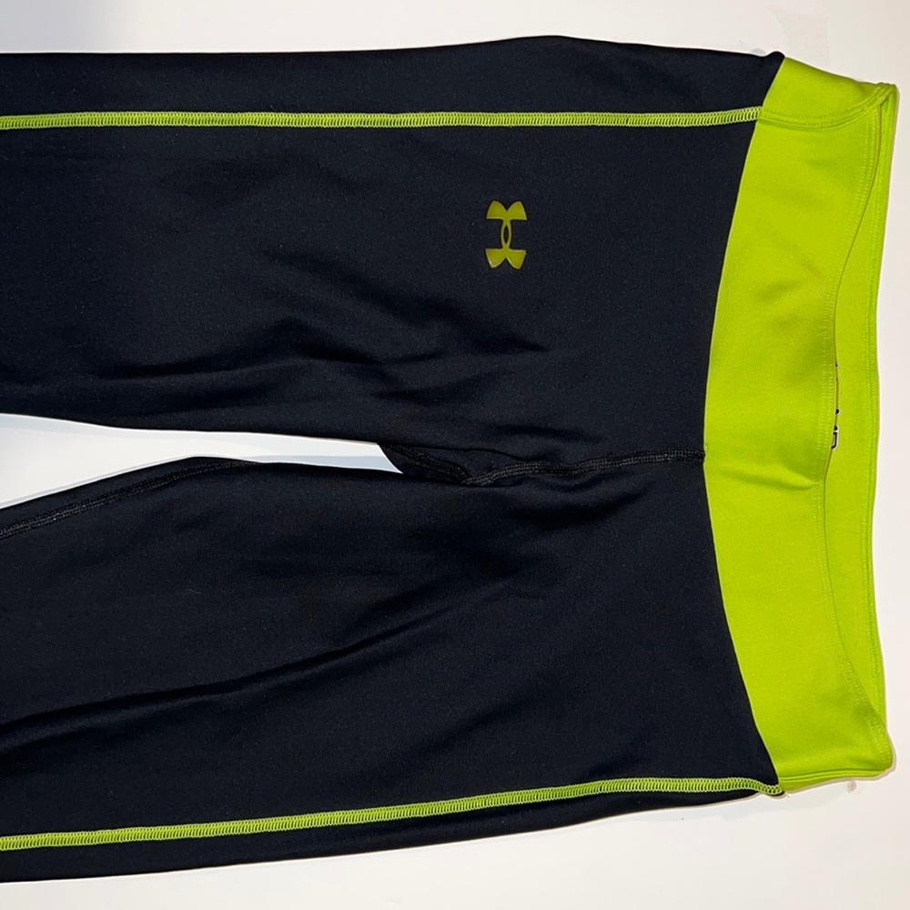 Great Condition Under Armour Blank Leggings With Neon Green Accents Size Medium
